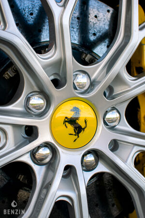 Ferrari 488 GTB kit Pista - 2016