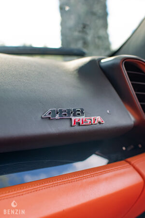 Ferrari 488 GTB kit Pista - 2016