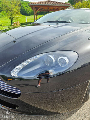 Aston Martin V8 Vantage - 2007