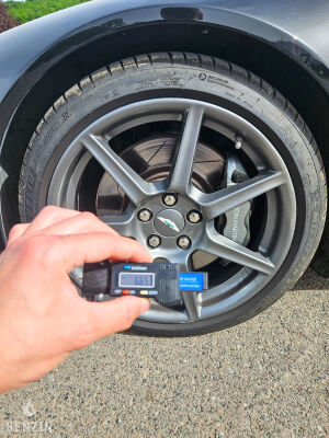 Aston Martin V8 Vantage - 2007