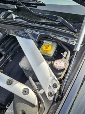 Aston Martin V8 Vantage - 2007