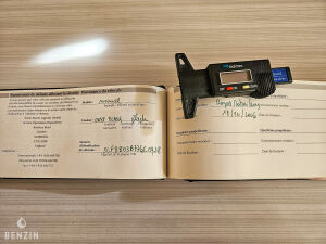 Aston Martin V8 Vantage - 2007