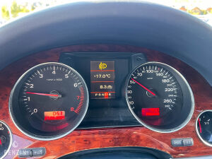 Audi A8 D3 W12 - 2004