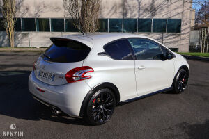 Peugeot 208 GTI 30th n°769/942 - 2015