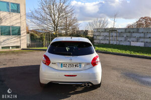 Peugeot 208 GTI 30th n°769/942 - 2015