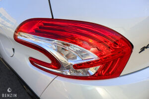 Peugeot 208 GTI 30th n°769/942 - 2015