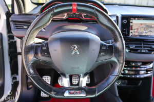 Peugeot 208 GTI 30th n°769/942 - 2015