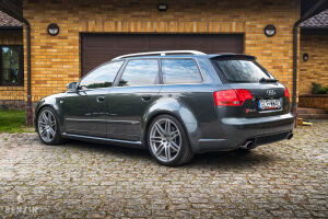 Audi RS4 B7 - 2007