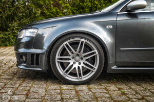 Audi RS4 B7 - 2007