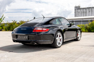 Porsche 911 type 997 Carrera - 2005