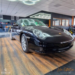 Porsche 911 type 996 Carrera 4 - 2002