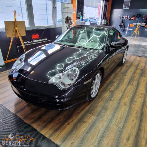 Porsche 911 type 996 Carrera 4 - 2002