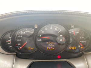 Porsche 911 type 996 Carrera 4 - 2002