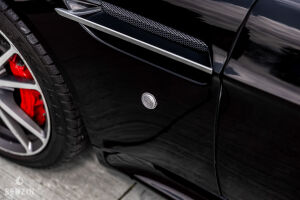 Aston Martin V8 Vantage - 2012