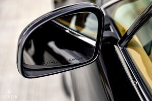 Aston Martin V8 Vantage - 2012