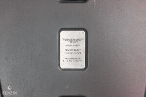 Aston Martin V8 Vantage - 2012