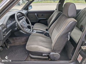 BMW 323i e30 - 1983