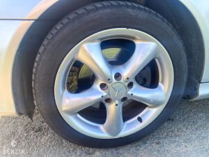 Mercedes-Benz CLK 320 - 2002