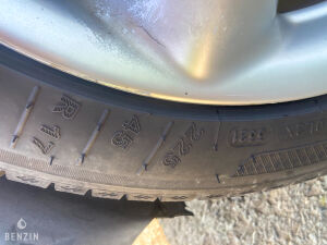 Mercedes-Benz CLK 320 - 2002