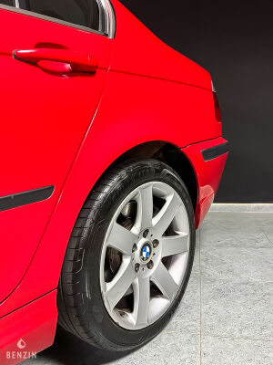BMW 330xi e46 - 2001