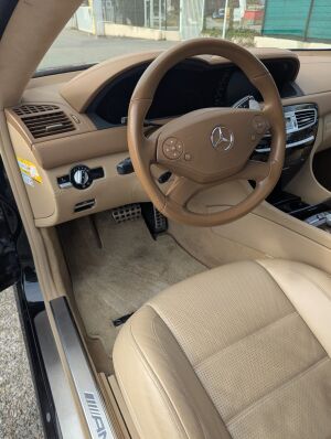 Mercedes-Benz CL63 AMG - 2011