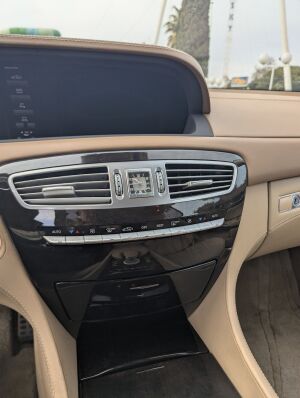 Mercedes-Benz CL63 AMG - 2011