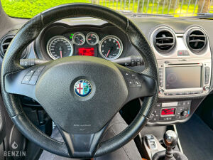 Alfa Romeo MiTo QV Maserati Edition - 2011