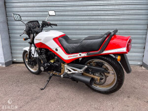 Suzuki GSX 550 E - 1985