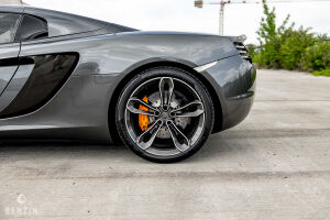 McLaren MP4 12-C Spider - 2013