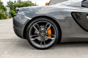 McLaren MP4 12-C Spider - 2013