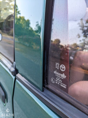 Peugeot 205 Cabriolet Roland Garros - 1990