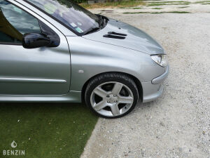 Peugeot 206 RC - 2003