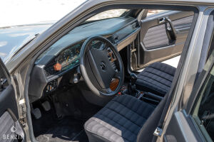 Mercedes-Benz 190D 2.5 Turbo - 1991