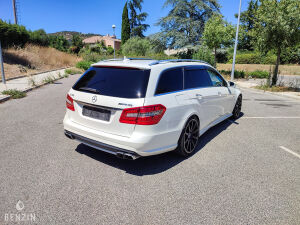 Mercedes-Benz E63 AMG Performance Package - 2012