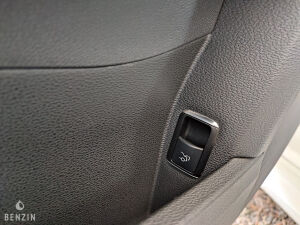 Mercedes-Benz E63 AMG Performance Package - 2012