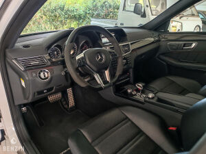 Mercedes-Benz E63 AMG Performance Package - 2012