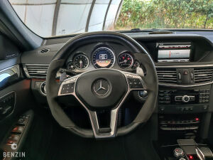 Mercedes-Benz E63 AMG Performance Package - 2012