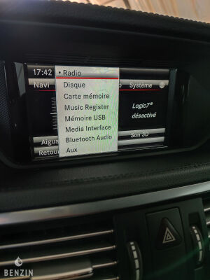 Mercedes-Benz E63 AMG Performance Package - 2012