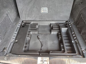 Mercedes-Benz E63 AMG Performance Package - 2012