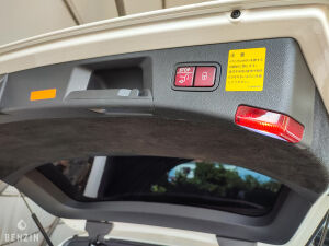 Mercedes-Benz E63 AMG Performance Package - 2012