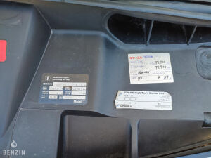 Mercedes-Benz E63 AMG Performance Package - 2012