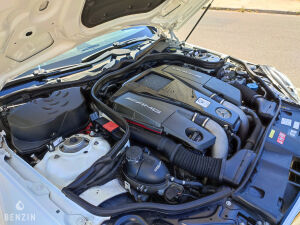 Mercedes-Benz E63 AMG Performance Package - 2012