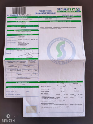 Mercedes-Benz E63 AMG Performance Package - 2012