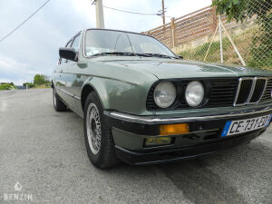 BMW 323i e30 - 1985