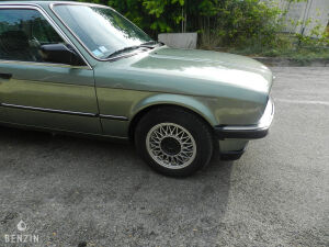 BMW 323i e30 - 1985