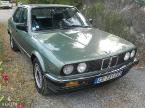 BMW 323i e30 - 1985