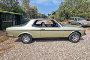 Mercedes-Benz 230C W123 - 1979