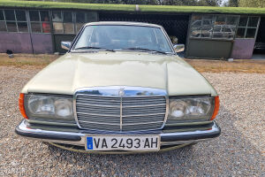 Mercedes-Benz 230C W123 - 1979