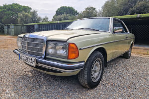 Mercedes-Benz 230C W123 - 1979