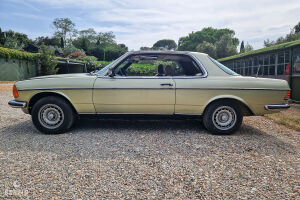 Mercedes-Benz 230C W123 - 1979